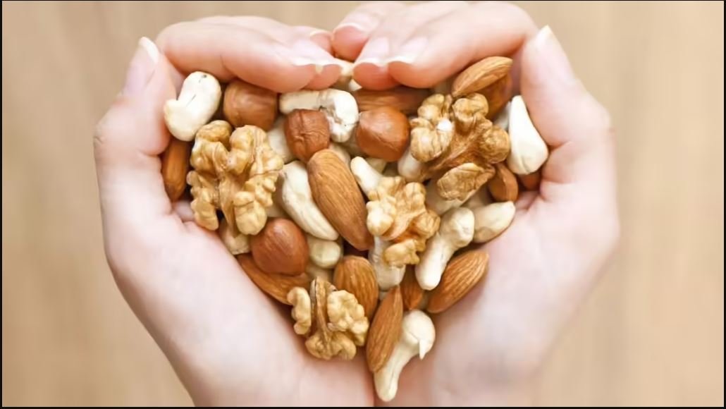 How Cashew Nuts Boost Heart